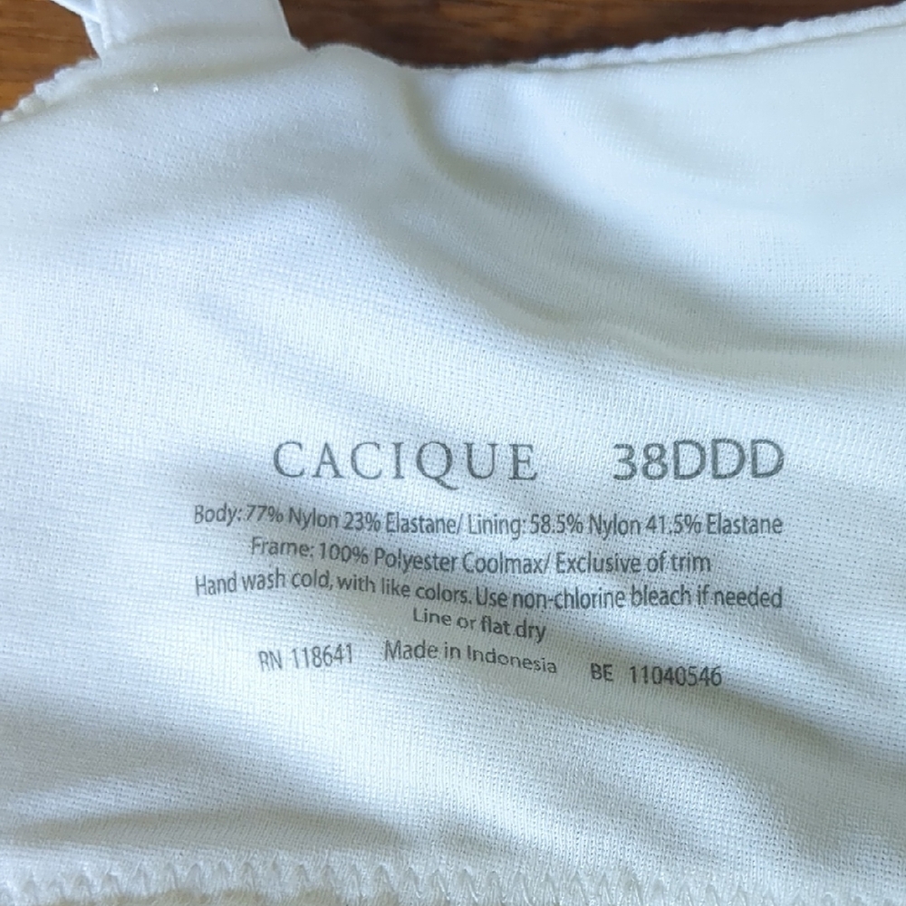 Cacique Cream Textured Bra - Picture 2 of 5